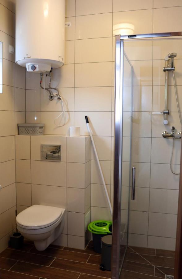 Domki I Pokoje Baltimor Grzybowo  Buitenkant foto